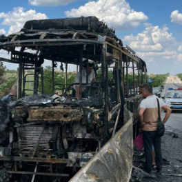 Под Симферополем сгорел дотла пассажирский автобус