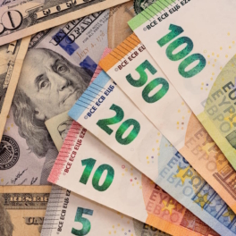 Мосбиржа исполнит обязательства по возврату долларов и евро
