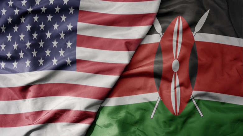 Флаги США и Кении