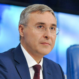 Появление ИИ требует полной перестройки учебного процесса, заявил Фальков