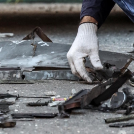 Дроны ВСУ ударили по многоквартирному дому в Белгородской области