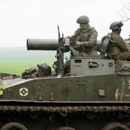 Российские военные продолжают продвижение в глубину обороны ВСУ в Харьковской области