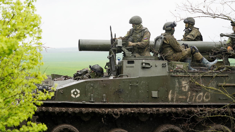 Российские военные продолжают продвижение в глубину обороны ВСУ в Харьковской области