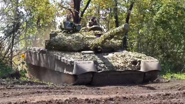 Российский танк Т-80БВМ в зоне СВО.