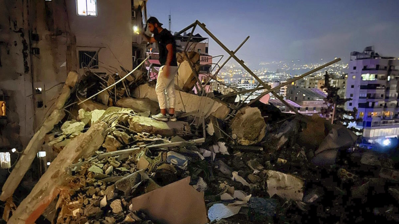 Последствия израильского авиаудара по городу Бейрут на юге Ливана