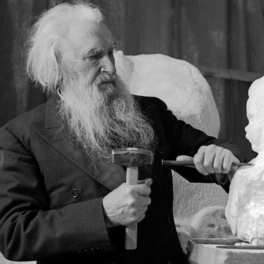 "Дорогой брат Сталин": 150 лет со дня рождения Сергея Конёнкова, скульптора и мистика