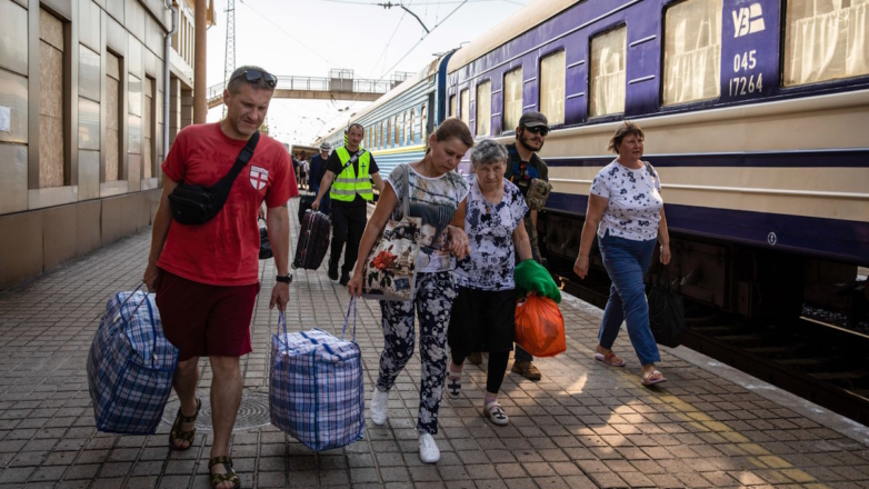 Эвакуация жителей Красноармейска (украинское название – Покровск) (архивное фото)