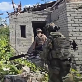 Алаудинов: российские войска заняли почти половину района высотных домов в центре Волчанска