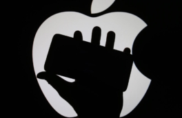 Apple планирует увеличить цены на iPhone из-за пошлин на китайские товары