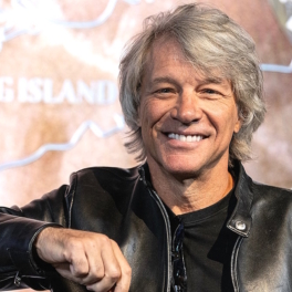 Основатель рок-группы Bon Jovi отговорил женщину от прыжка с моста