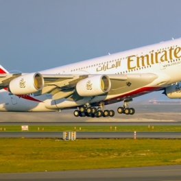 Авиакомпания Emirates запретила пассажирам брать на борт пейджеры и рации