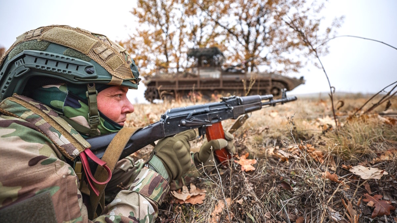 Российский военнослужащий в зоне СВО (архивное фото)