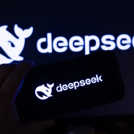 DeepSeek — лидер среди бесплатных приложений в российском AppStore