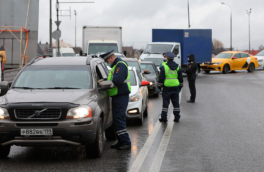 ТАСС: водители новых регионов должны до 1 января заменить регистрационные документы и номера на российские