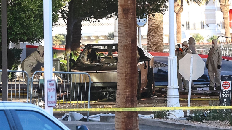 Взорвавшийся автомобиль Tesla Cybertruck у отеля Trump International Hotel в Лас-Вегасе