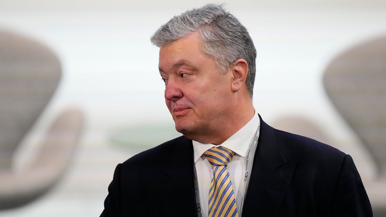 Бывший президент Украины Пётр Порошенко (внесен Росфинмониторингом в список лиц, причастных к экстремистской деятельности или терроризму)