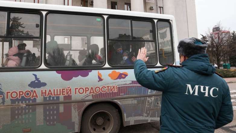 Эвакуация жителей (архивное фото)