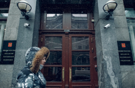 Минфин РФ прекращает покупку и продажу валюты в марте