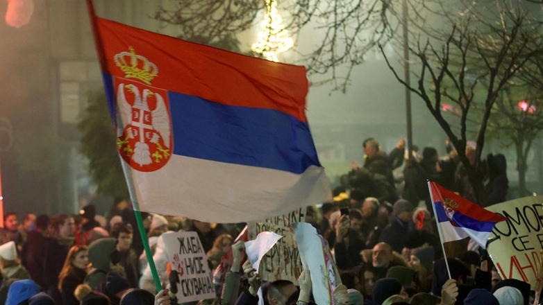 Запад использует протесты в Сербии