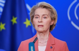 Глава Еврокомиссии призвала укрепить европейскую опору НАТО