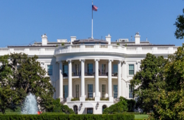 Трамп согласился перенести на 9 июля установление 50-процентных пошлин для ЕС