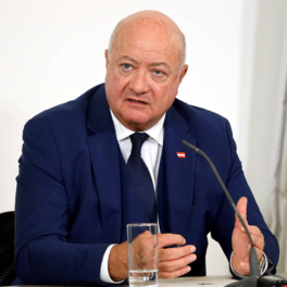 Австрия сохранит нейтралитет и не вступит в НАТО