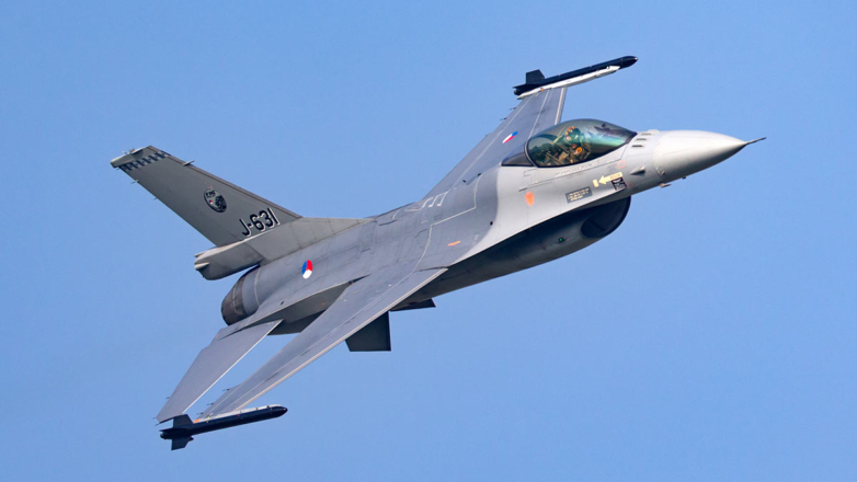 Киев и Прага договорились о кооперации в подготовке украинских пилотов на F-16