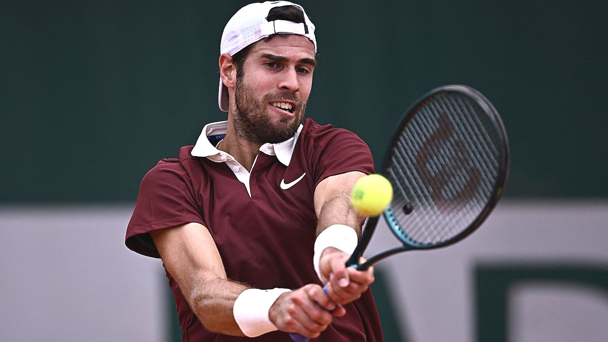 Хачанов вышел в третий круг Roland Garros
