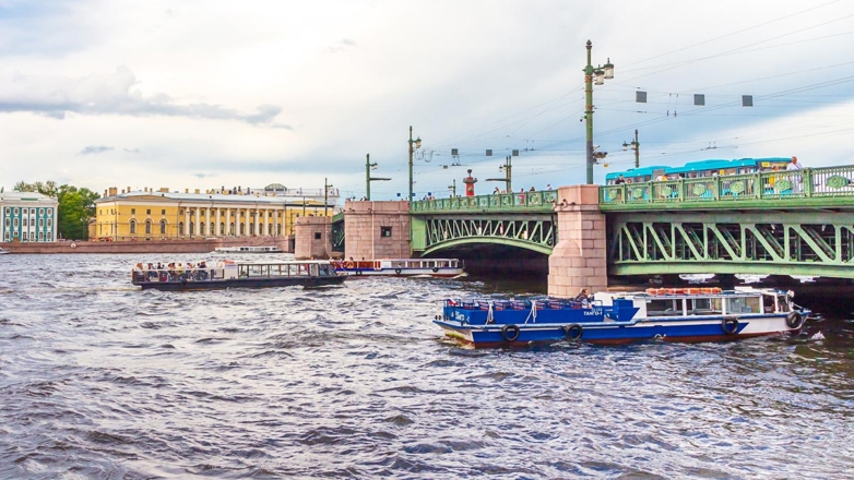 Погода в Санкт-Петербурге будет холодной, в области возможен снег
