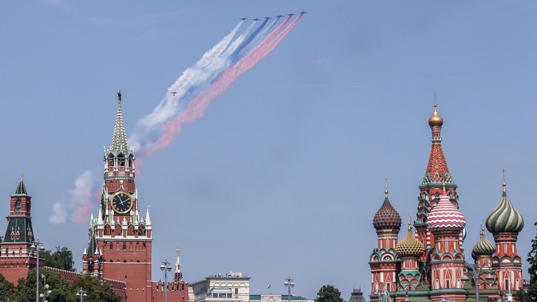 Пролёт авиации в рамках воздушной части Парада Победы