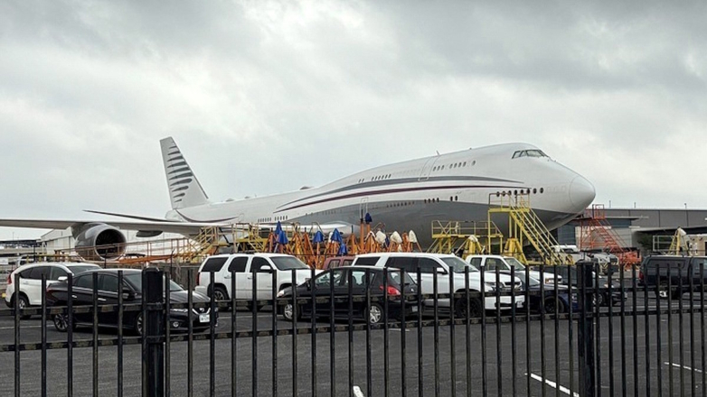 Самолет Boeing 747-8, переданный президенту США Дональду Трампу от монаршей семьи Катара