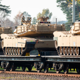 Австралия отправила списанные танки Abrams на Украину