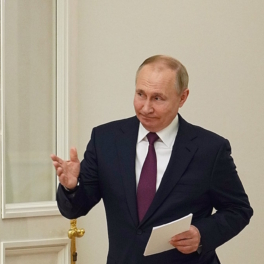 Путин впервые показал свою кремлевскую квартиру