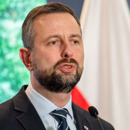Улучшение отношений России и Украины — худший сценарий для Запада, заявил глава Минобороны Польши