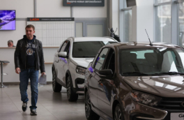 Россияне стали реже покупать новые автомобили: насколько упали продажи