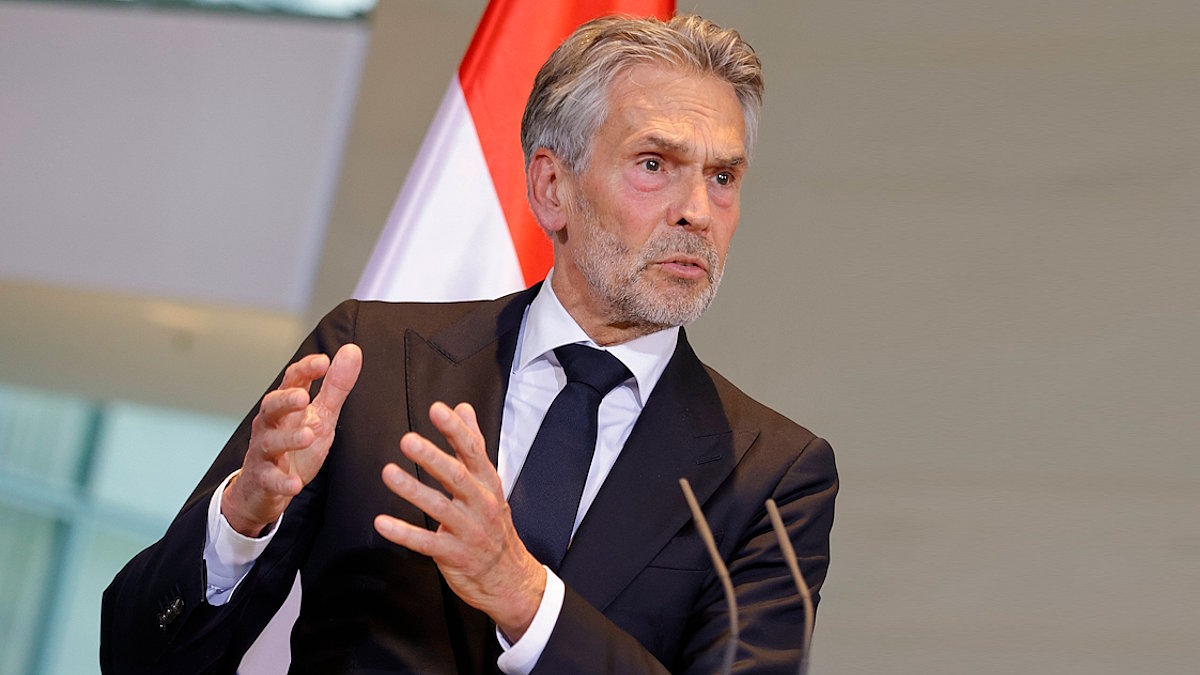 Премьер-министр Нидерландов Дик Схоф