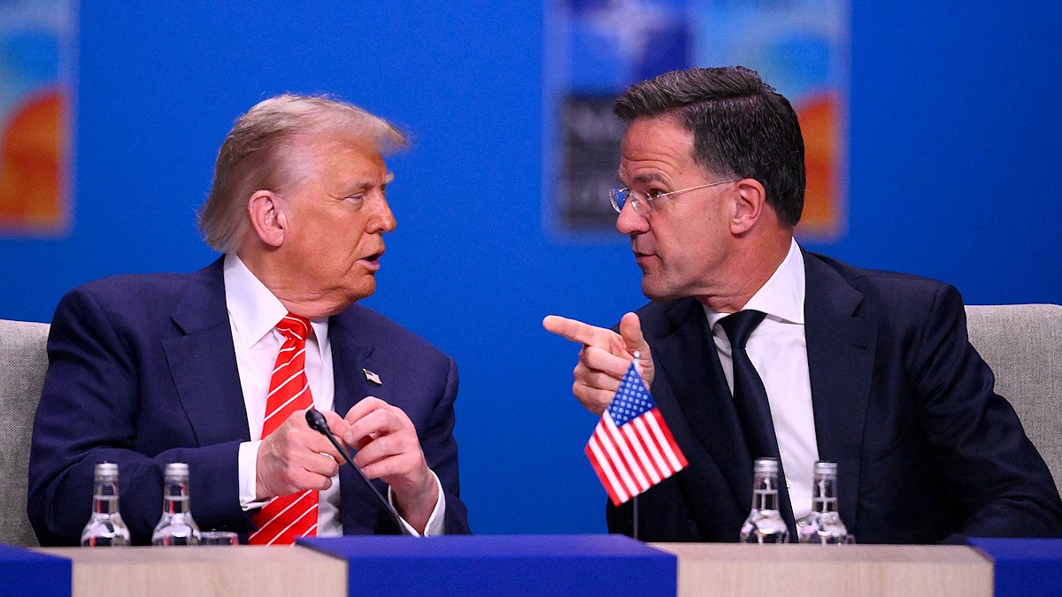 Президент США Дональд Трамп и генеральный секретарь НАТО Марк Рютте