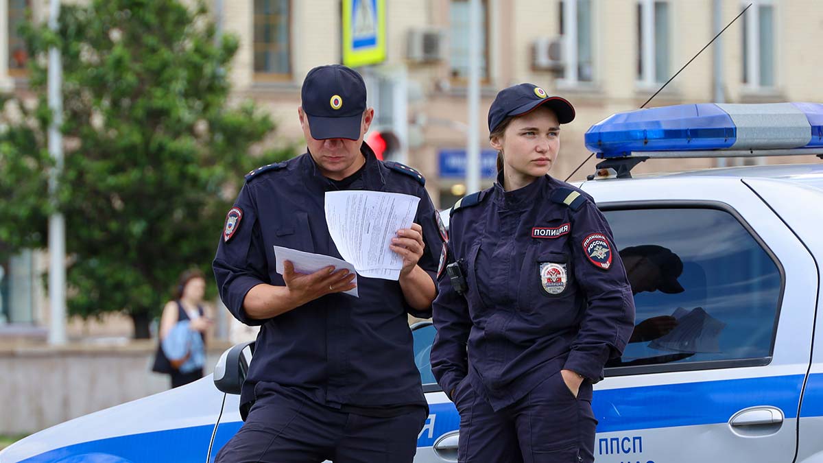 Автоинспекторы приходят к неплательщикам домой