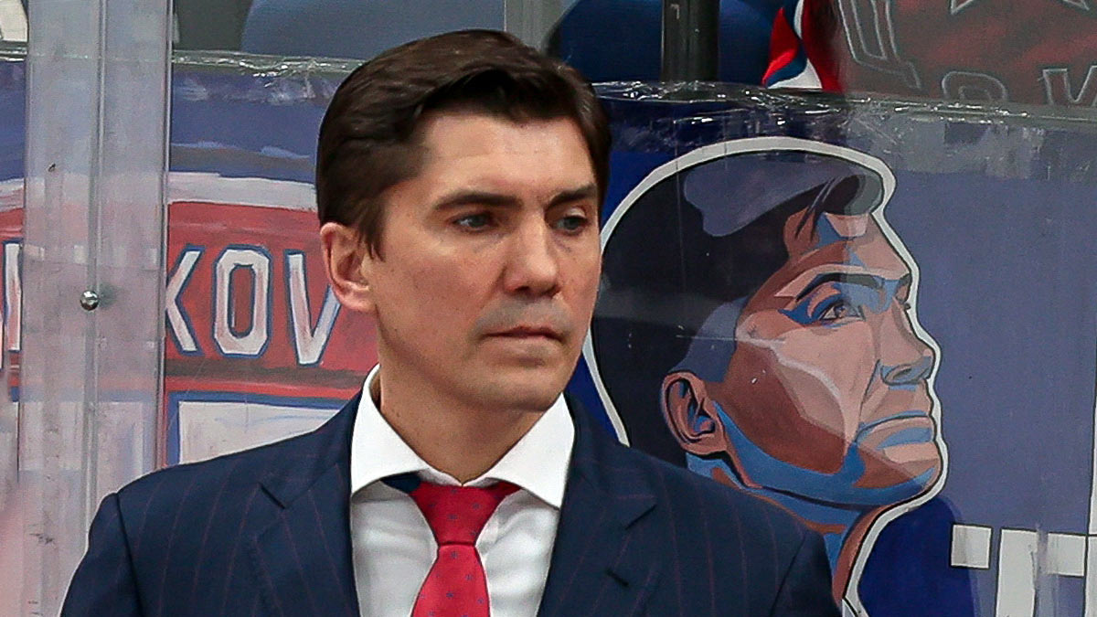 Советский, казахстанский и российский хоккеист, тренер Игорь Никитин