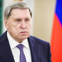 Ответ на атаки Украины по аэродромам, продолжение диалога РФ и США, переговоры в Стамбуле: Ушаков рассказал, о чем говорили Путин и Трамп