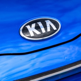 Kia отзывает 55,3 тысячи машин в России из-за риска короткого замыкания