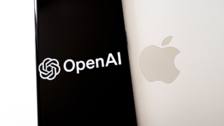 Apple ведет переговоры с OpenAI для улучшения Siri