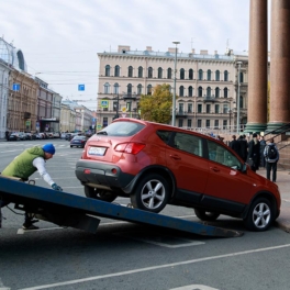 Портал о штрафах и эвакуации авто запустили в Петербурге