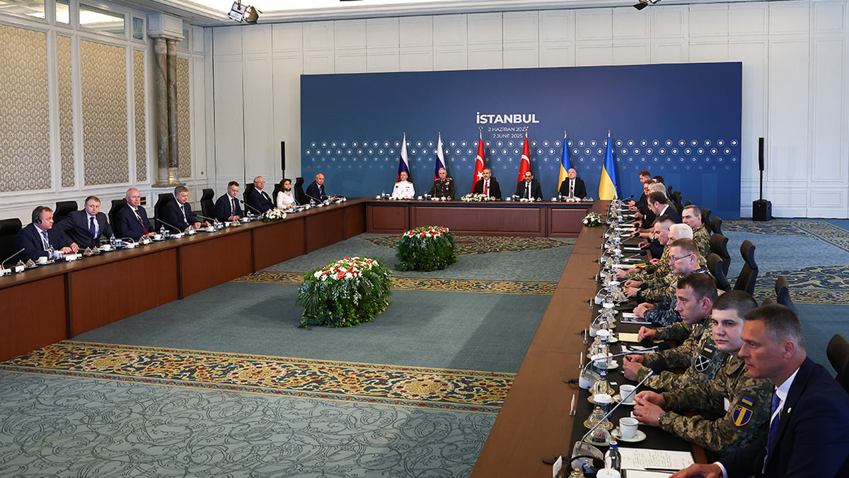 В Стамбуле стартовал второй раунд переговоров российской и украинской делегаций