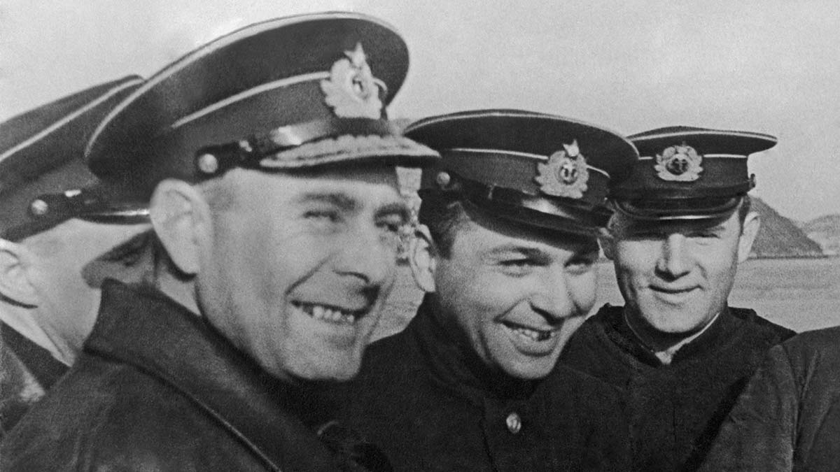 Командующий Северным флотом адмирал А. Г. Головко 