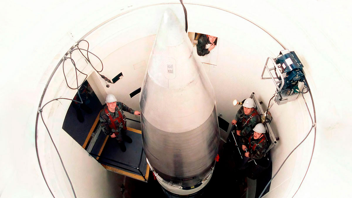 Межконтинентальная баллистическая ракета LGM-30G Minuteman III в пусковой шахте 1995 г.