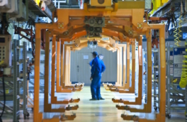 ГАЗ перейдет на четырехдневку из-за резкого снижения спроса на коммерческий транспорт