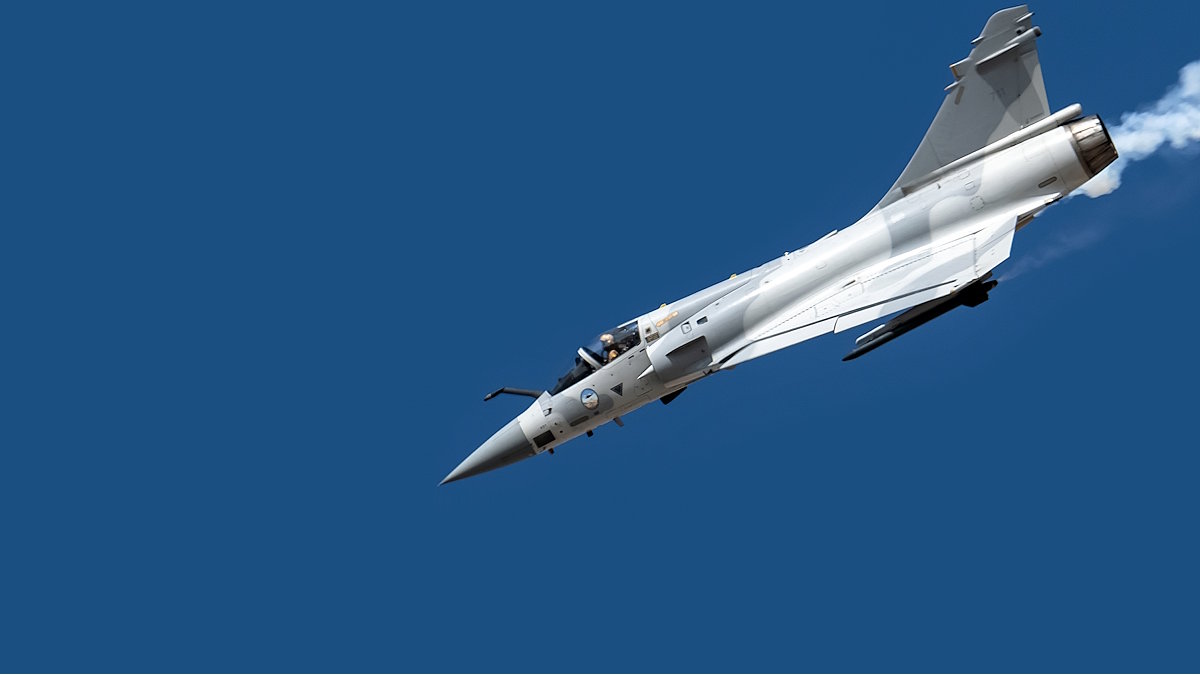 Истребитель Dassault Mirage 2000 (архивное фото)
