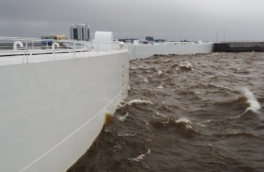 Петербургская дамба открыта – угроза подъема воды миновала