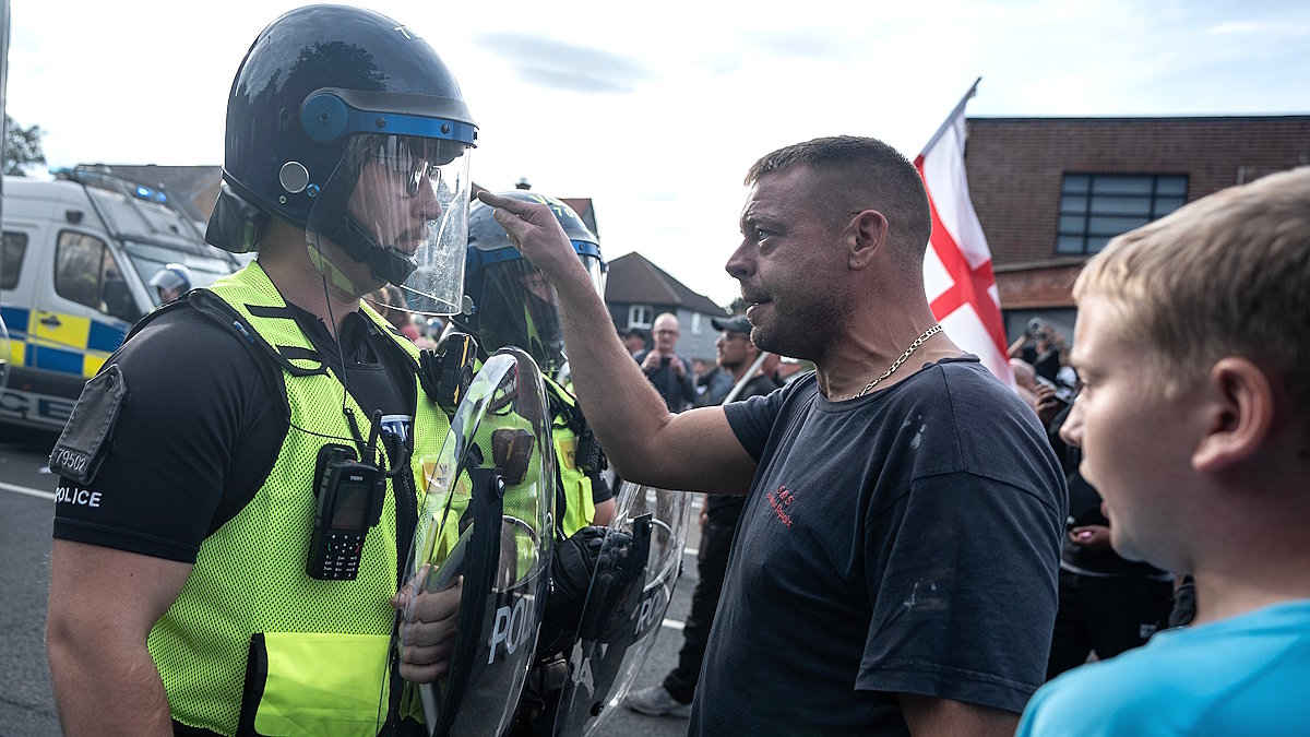 Протесты в Великобритании